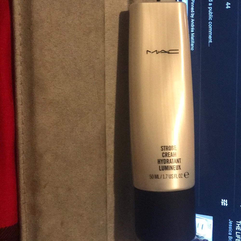 Strobe cream/primer